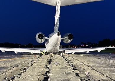 aircraft arrested by emas system