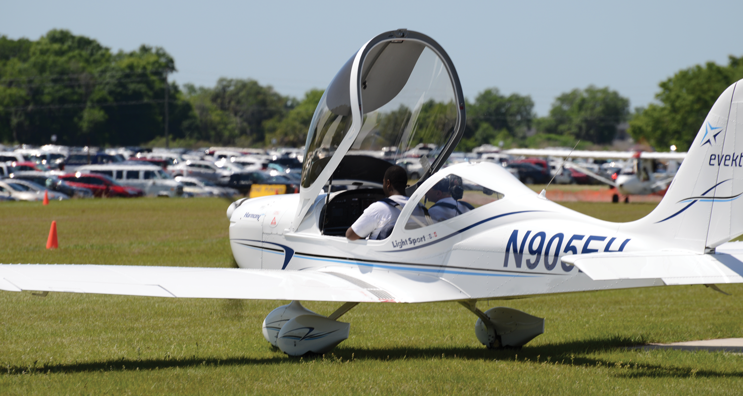 Picture of an airplane