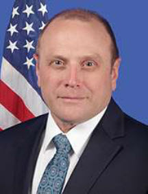 "Photo of Andrew Mueller"