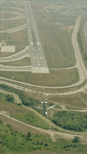 "Photo of Air France Flight 358 A340 landing overrun at Toronto, Canada, on Aug 2, 2005"