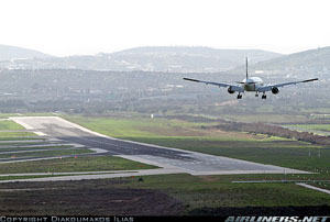 "Photo of a 777 crosswind landing Photo copyright Diakoumakos Ilias - used with permission"