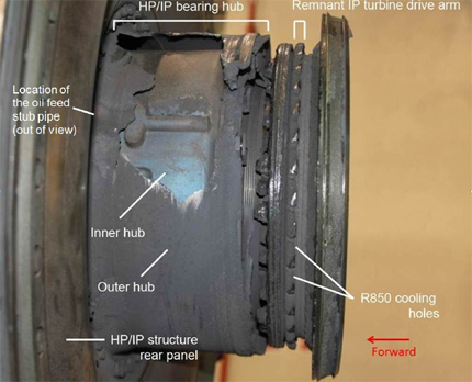 "Photo of decompression damage to HP/IP hub structure - ATSB accident report"