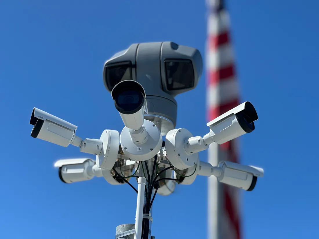 Rooftop camera setups, like this one at Campbell PD in California, relay 360-degree footage of the airspace to drone operators below in the flight room. This view of the airspace enables the pilots to remotely fly drones safely. (Photo courtesy of Campbell PD)