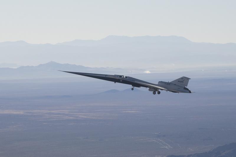 NASA’s X-59 quiet supersonic research aircraft flies above Palmdale and Edwards, California, on its first flight Oct. 28, 2025. The aircraft traveled to NASA’s Armstrong Flight Research Center in Edwards, California, where it began flight testing for NASA’s Quesst mission, which aims to demonstrate quite supersonic flight over land. (Photo: NASA/Jim Ross)